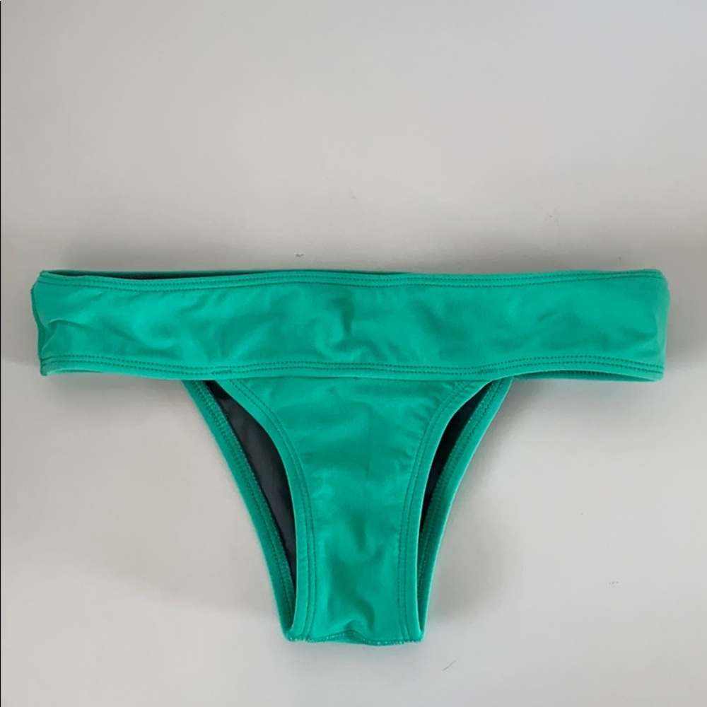 cheeky bikini bottoms